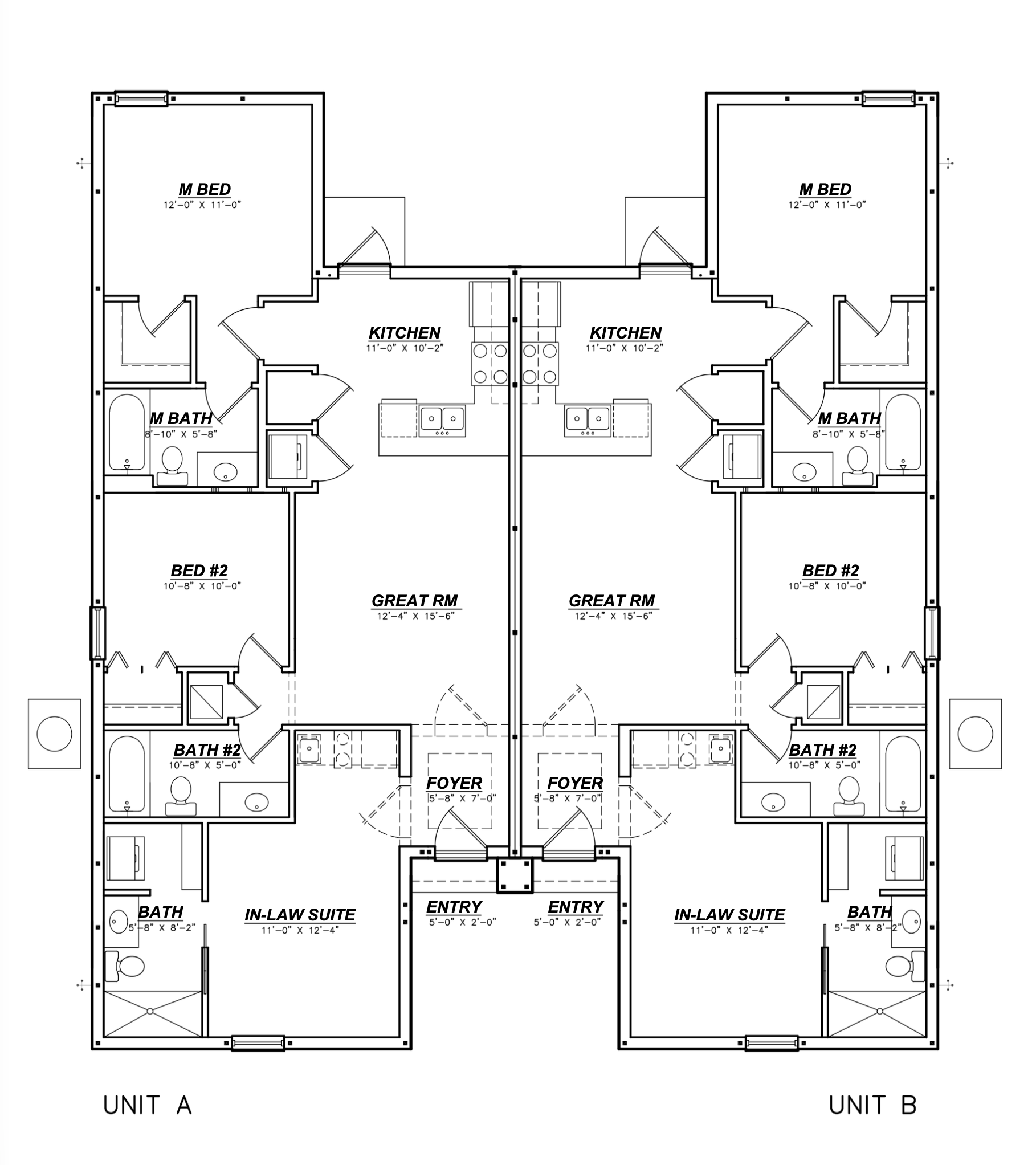 Planta del Dúplex Multifamiliar: dos unidades espejadas a ambos lados del muro medianero, rotuladas Unit A y Unit B, con sus dos entradas contiguas en el centro. Cada una con entry y foyer de 5'8" x 7'0", cocina de 11'0" x 10'2" abierta al great room de 12'4" x 15'6", dormitorio principal de 12'0" x 11'0" con vestidor y baño propio de 8'10" x 5'8", un segundo dormitorio de 10'8" x 10'0" con baño completo de 10'8" x 5'0", y una In-Law Suite de 11'0" x 12'4" con su propio baño de 5'8" x 8'2".